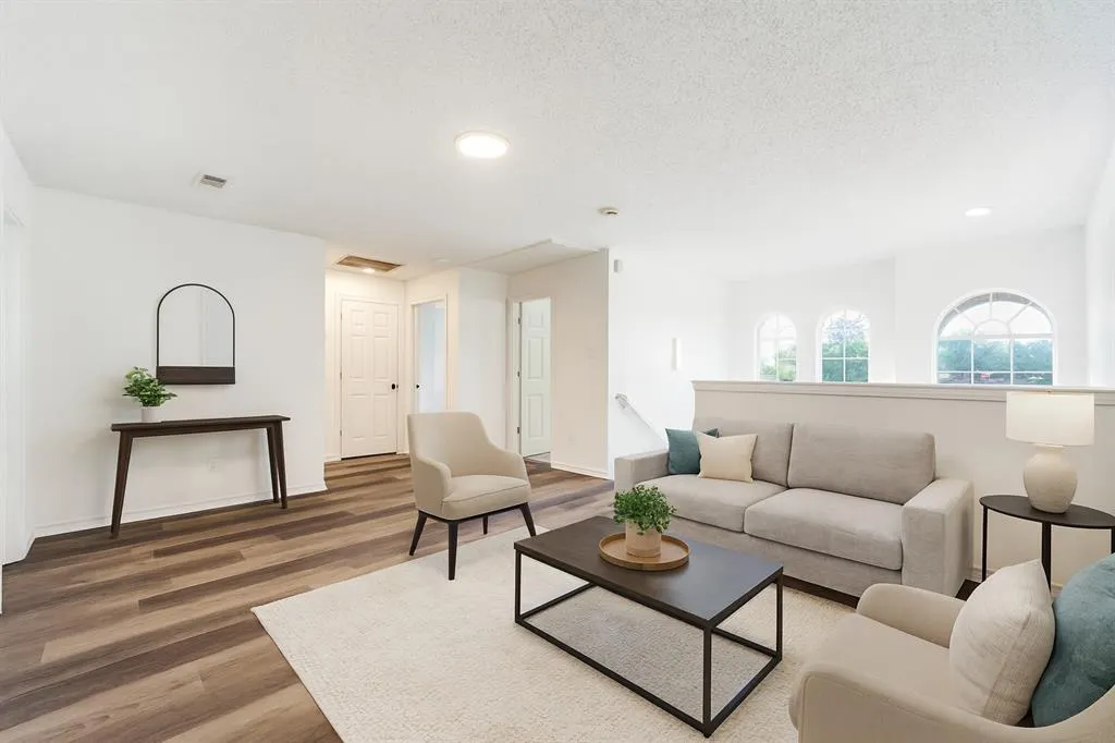 11519 Harbor Road