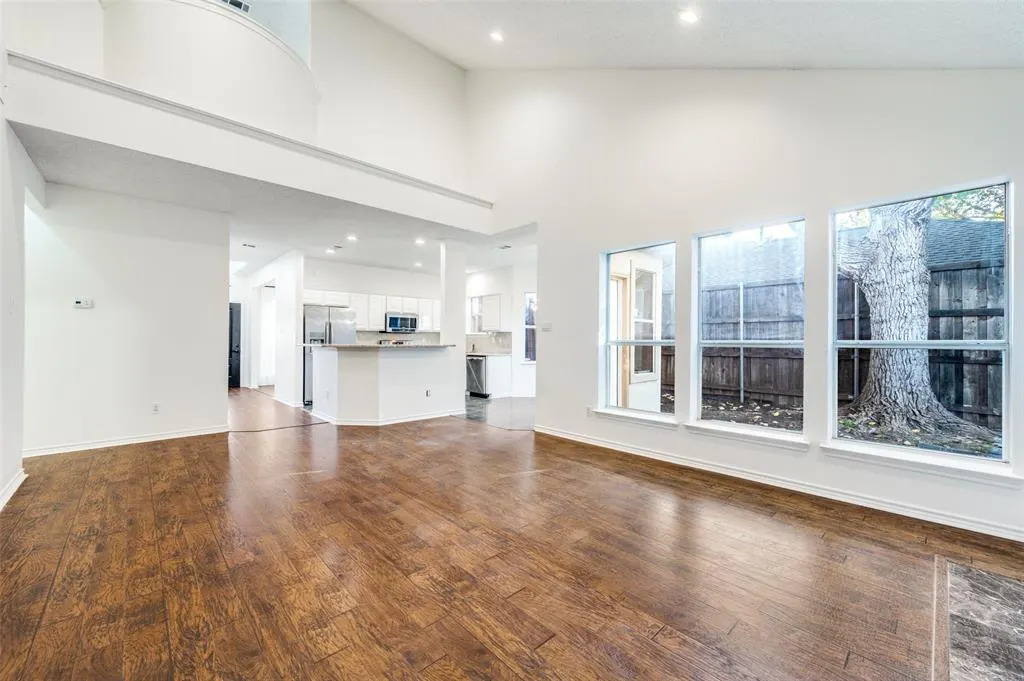 11519 Harbor Road
