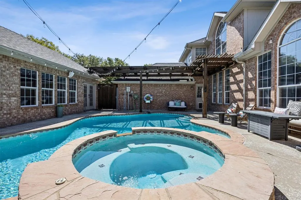 7704 Liberty Drive