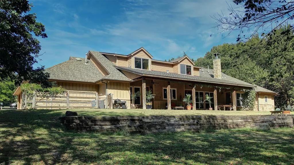 3227 Berry Hollow