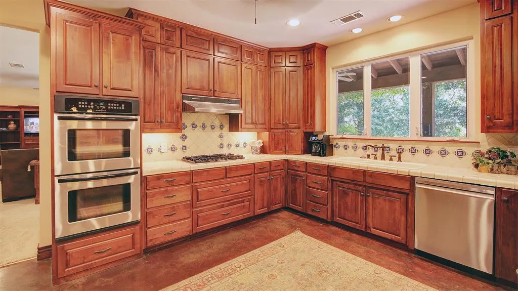 3227 Berry Hollow