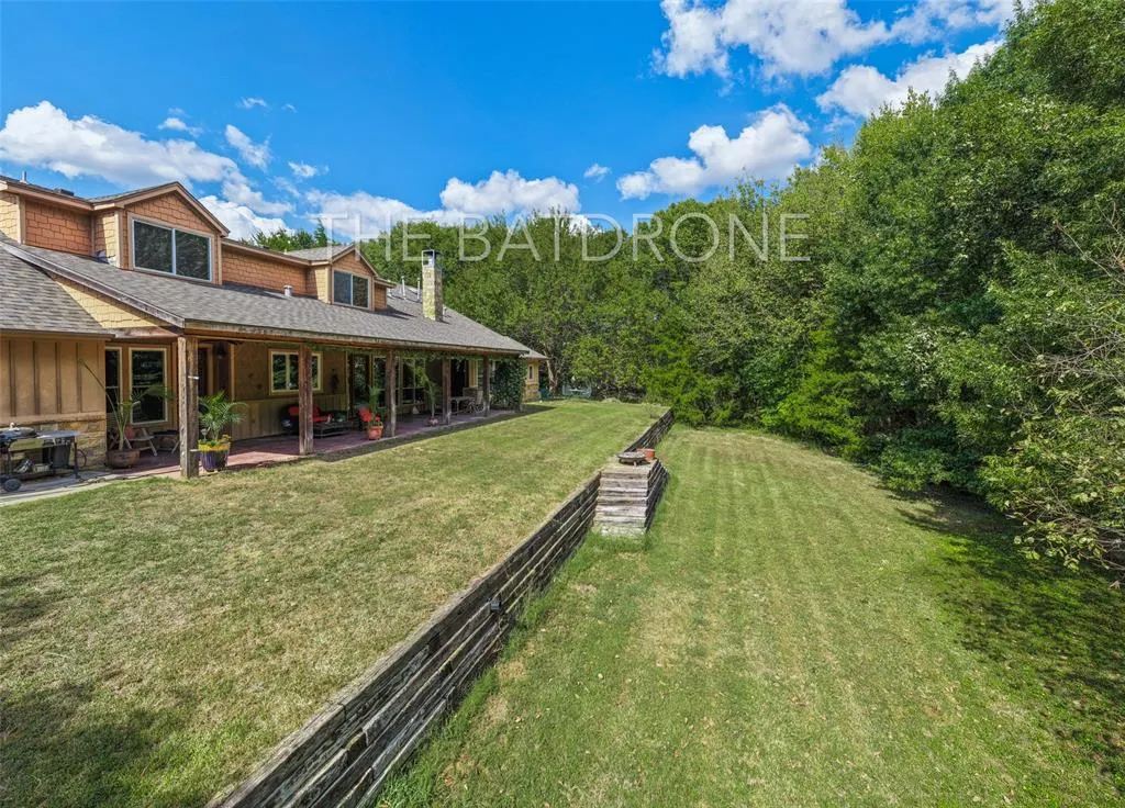 3227 Berry Hollow