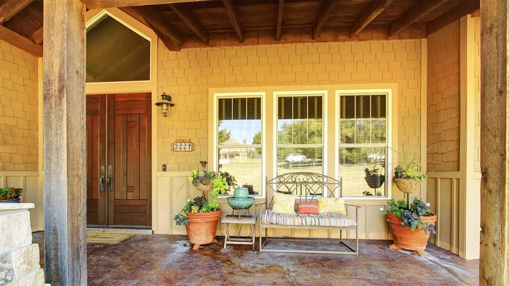 3227 Berry Hollow