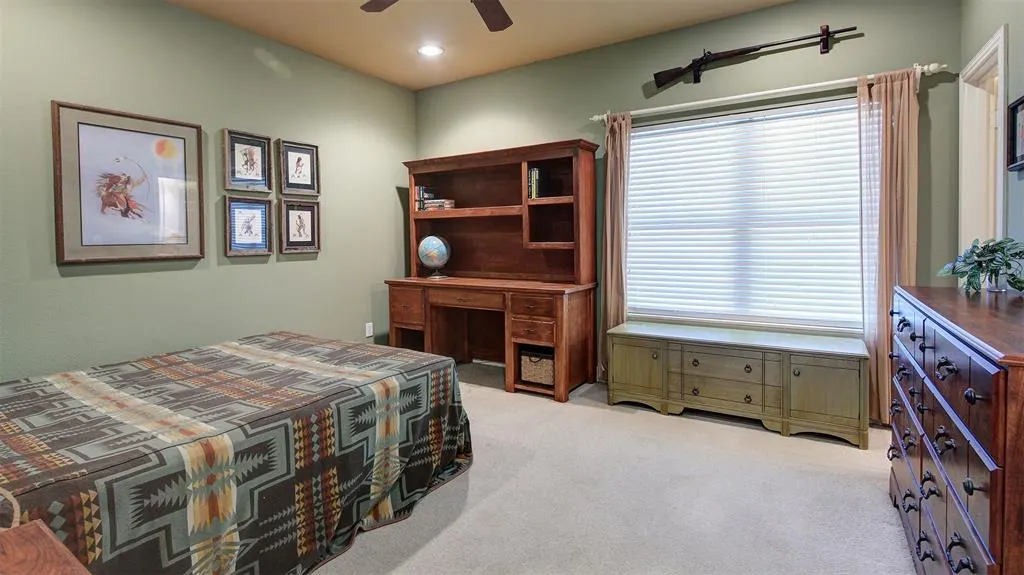 3227 Berry Hollow