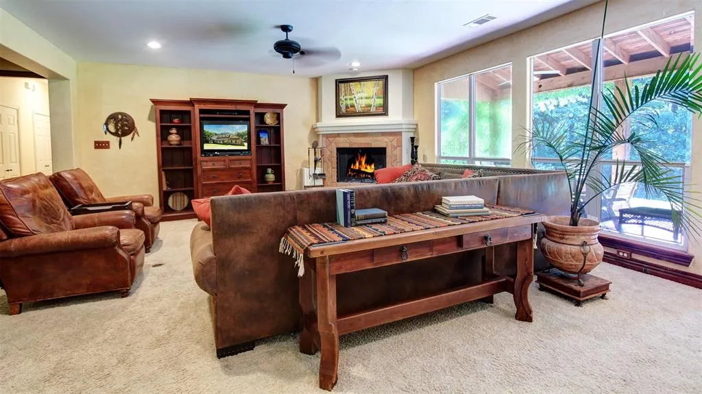 3227 Berry Hollow