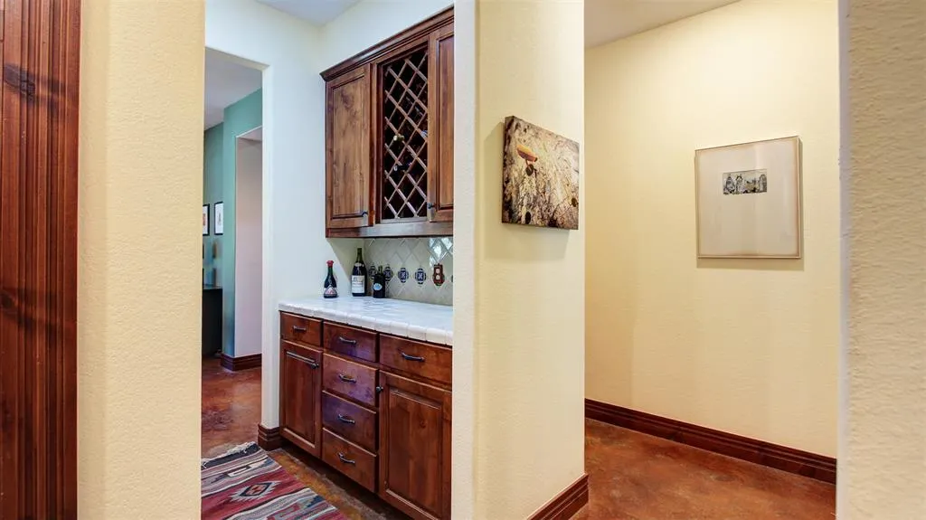 3227 Berry Hollow