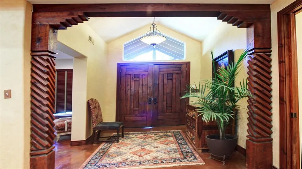 3227 Berry Hollow