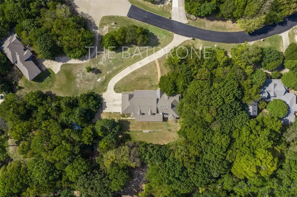 3227 Berry Hollow