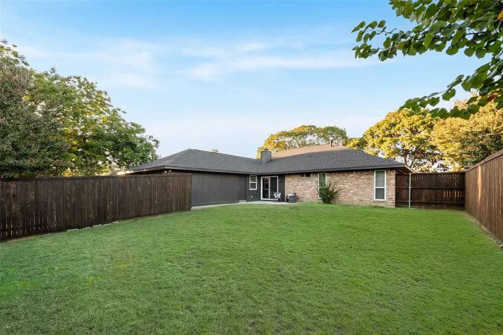 2800 Glen Forest Lane
