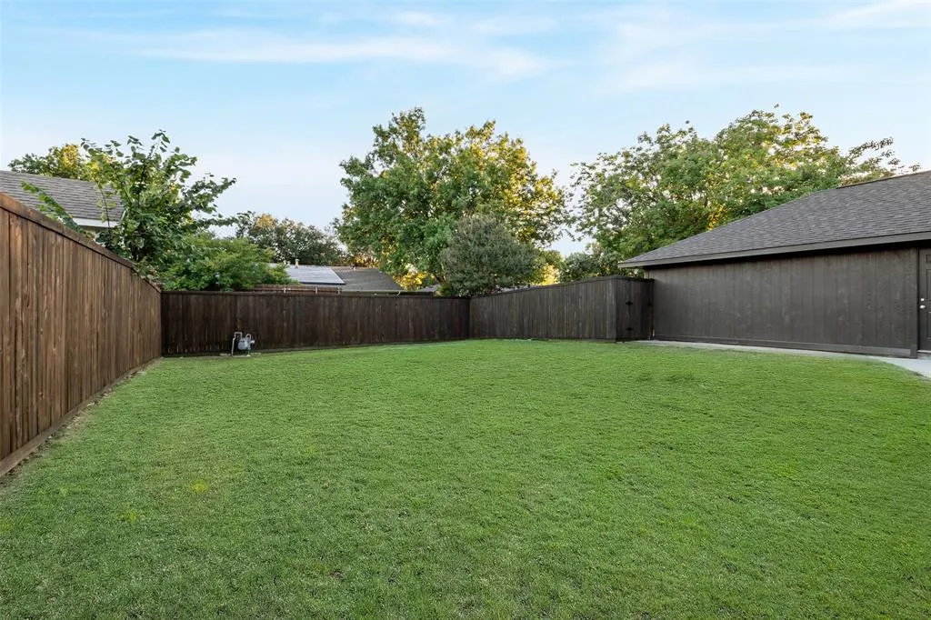 2800 Glen Forest Lane