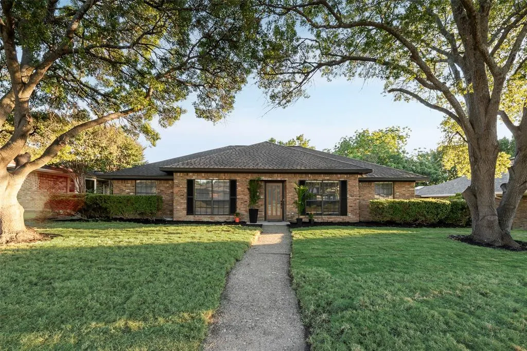 2800 Glen Forest Lane