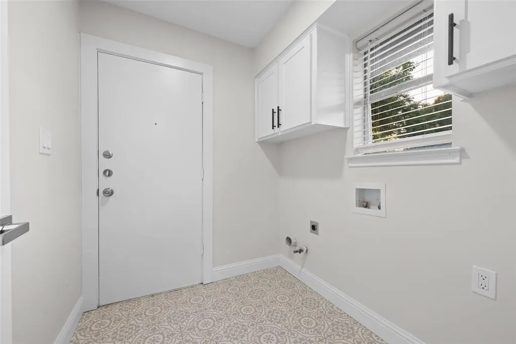2800 Glen Forest Lane