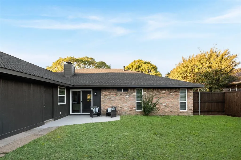 2800 Glen Forest Lane
