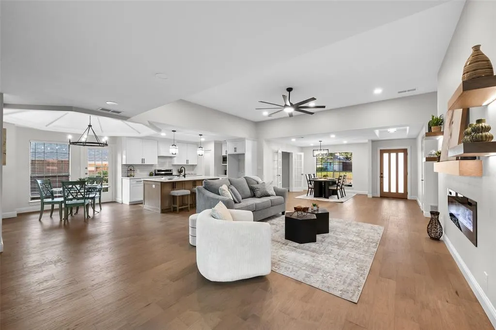 2800 Glen Forest Lane