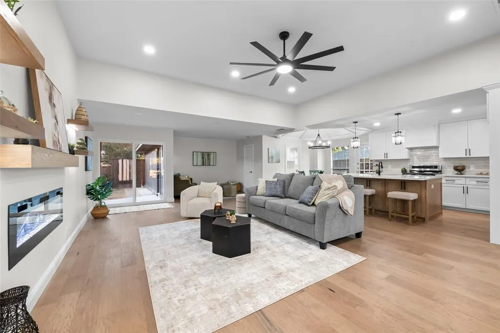 2800 Glen Forest Lane