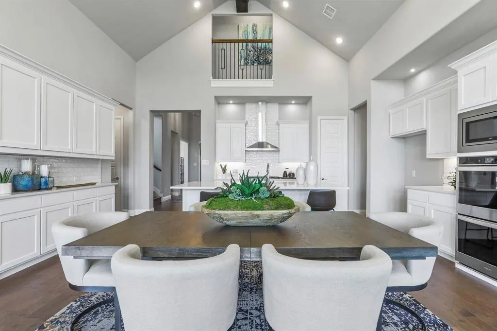 15718 Tea Tree Road