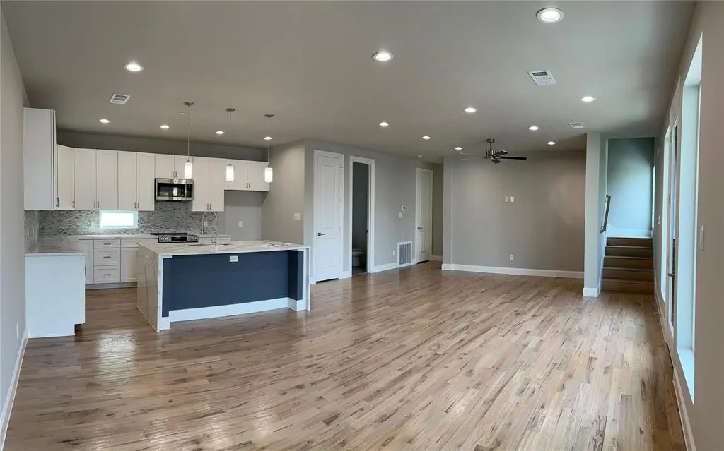 4401 Cabell Drive, #103