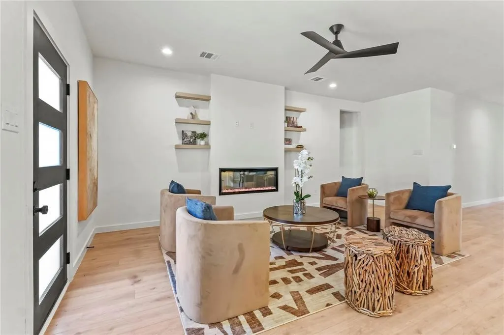 2512 Kool Avenue