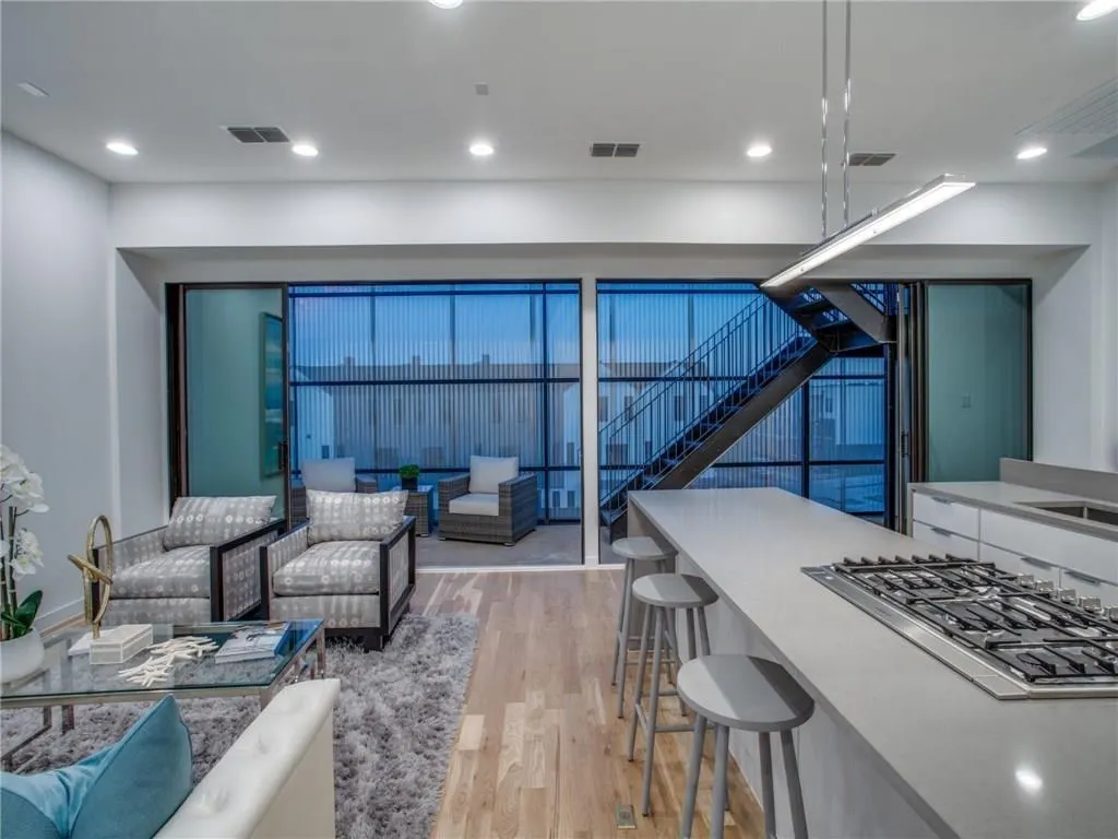 5225 Crestfield Place