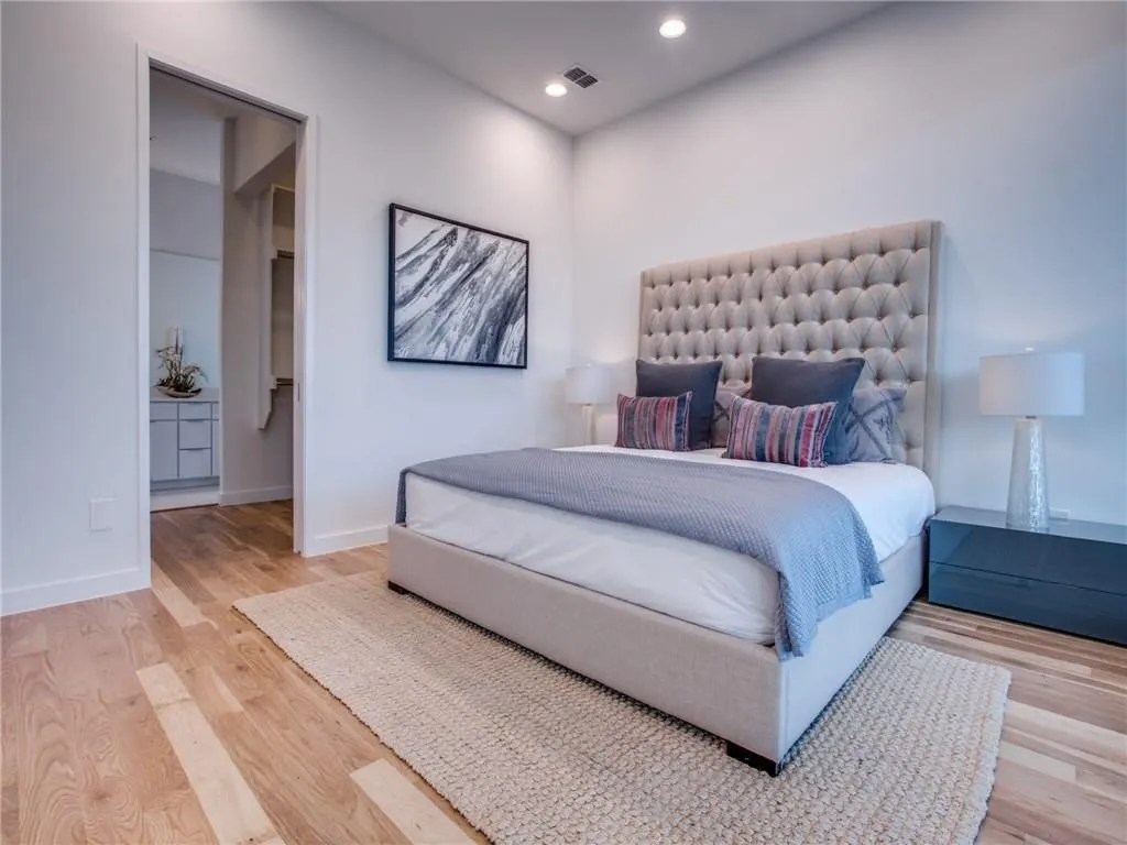 5225 Crestfield Place