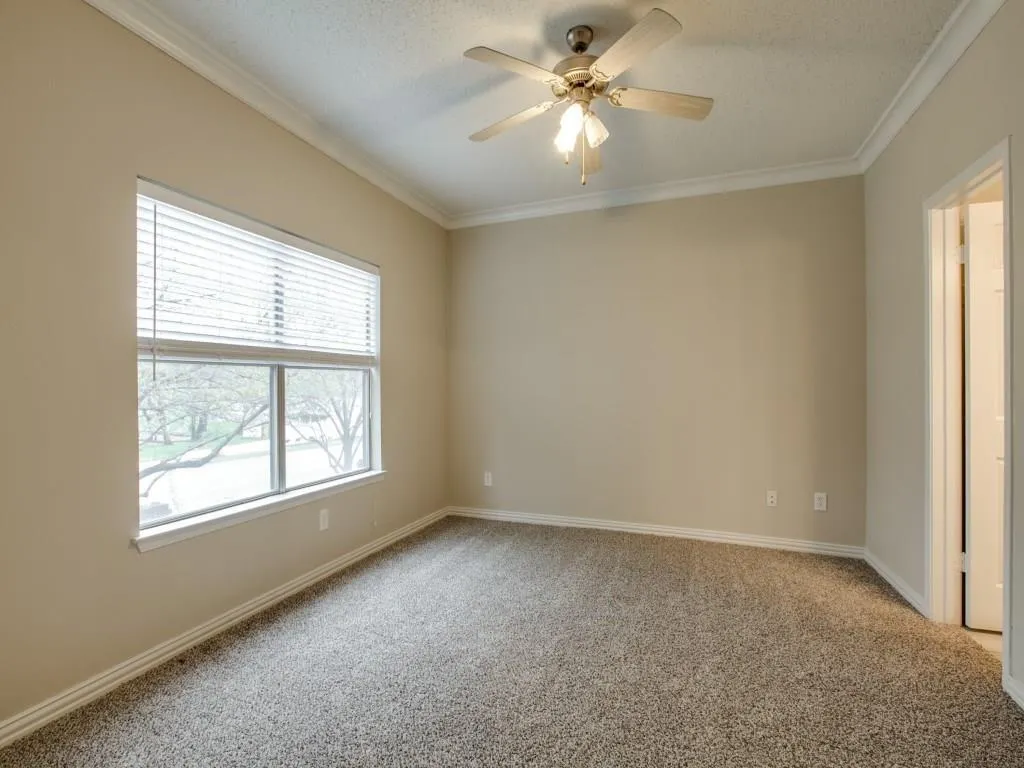 2201 Wolf Street, #6104