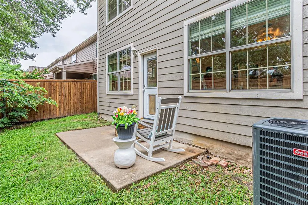 2268 Fletcher Trail