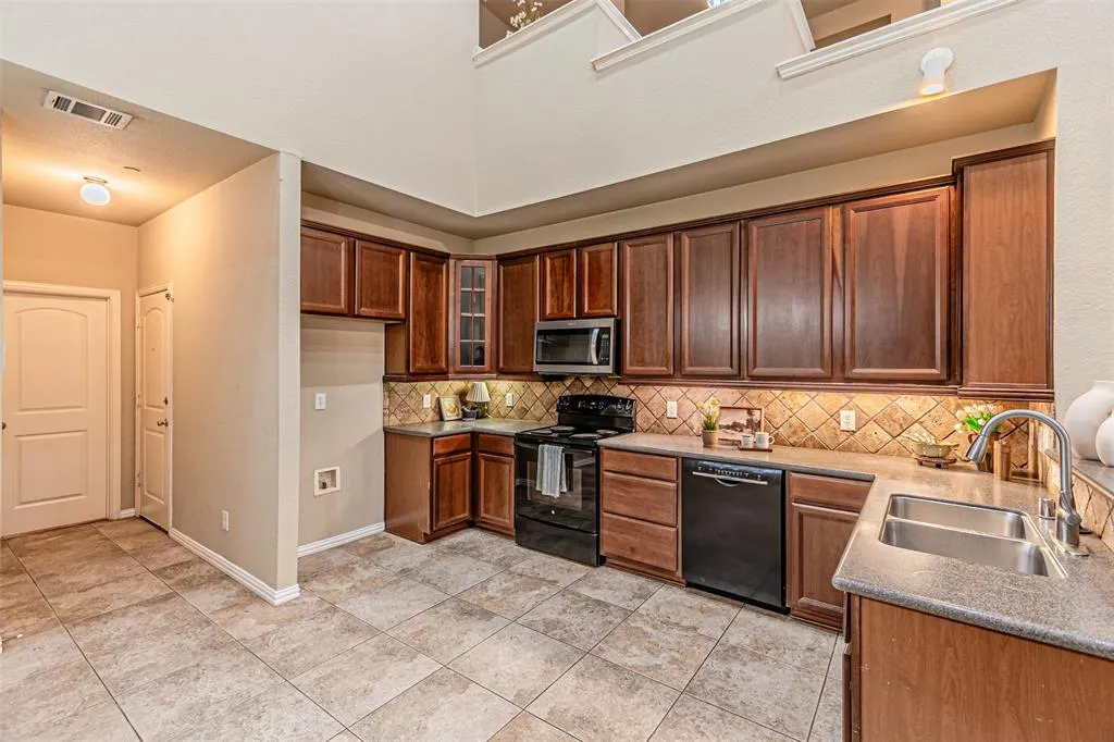 2268 Fletcher Trail