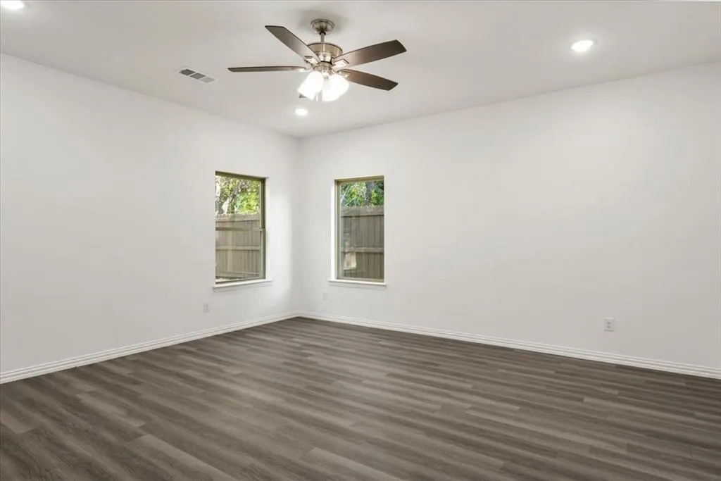 3809 Robert L Parish Sr Avenue