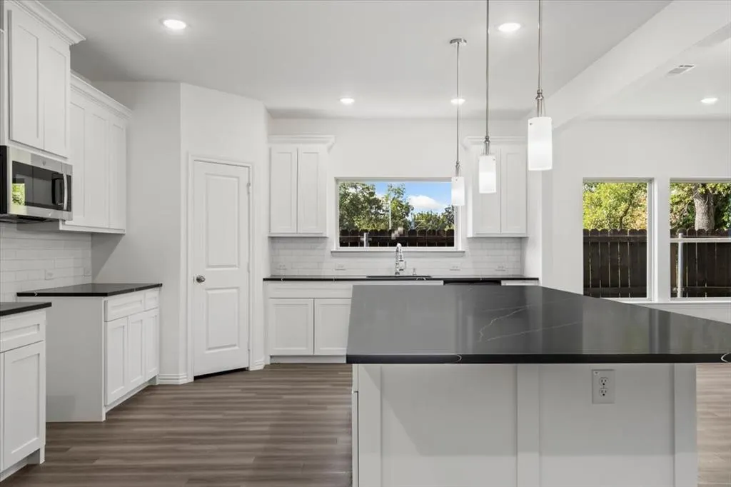 3809 Robert L Parish Sr Avenue