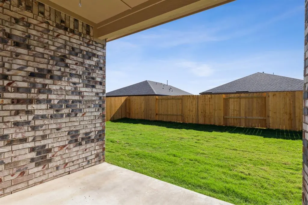 609 Harbor Oaks Drive