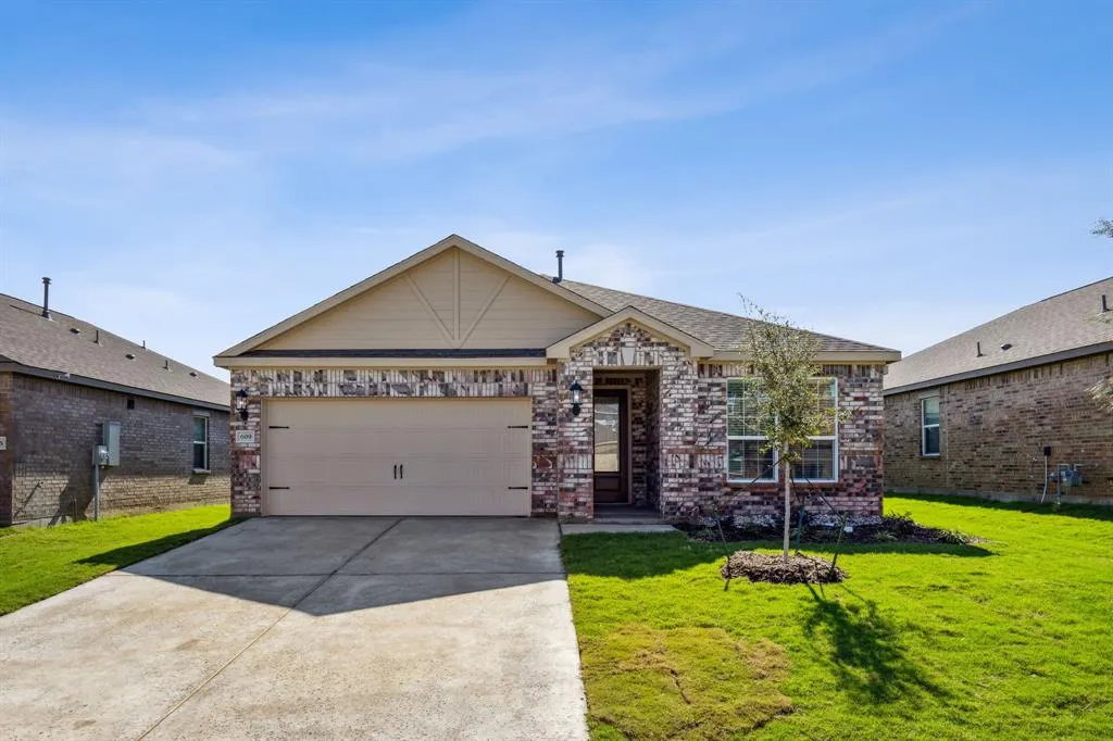 609 Harbor Oaks Drive
