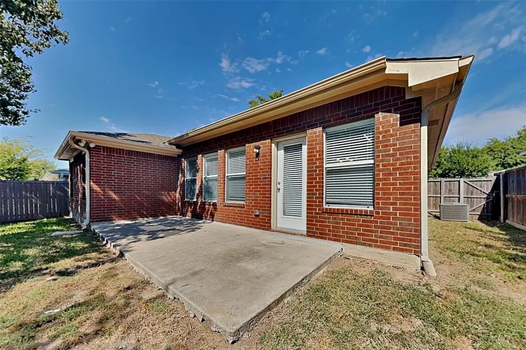 4920 Mountain Ridge Lane
