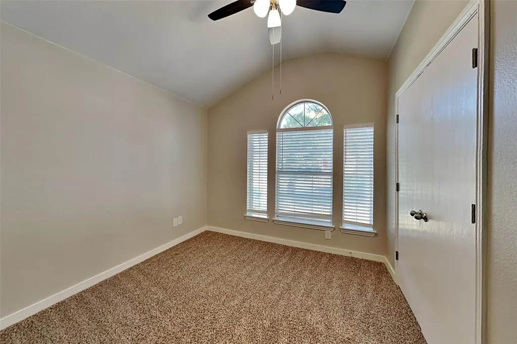 4920 Mountain Ridge Lane