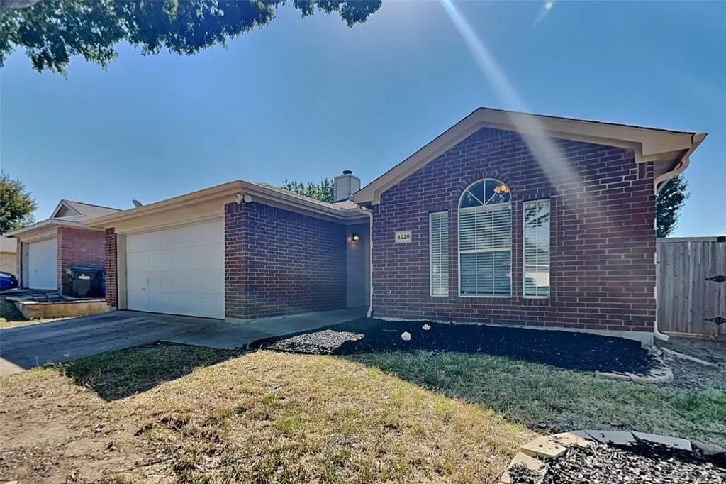 4920 Mountain Ridge Lane