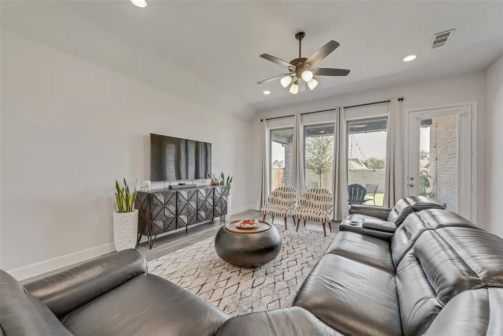 8108 San Bernard Trail