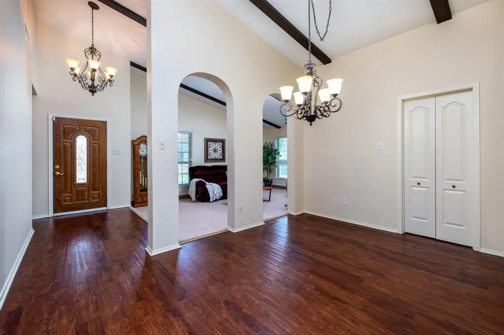 1916 J J Pearce Drive