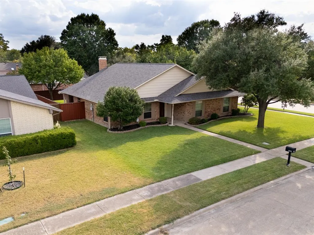 1916 J J Pearce Drive