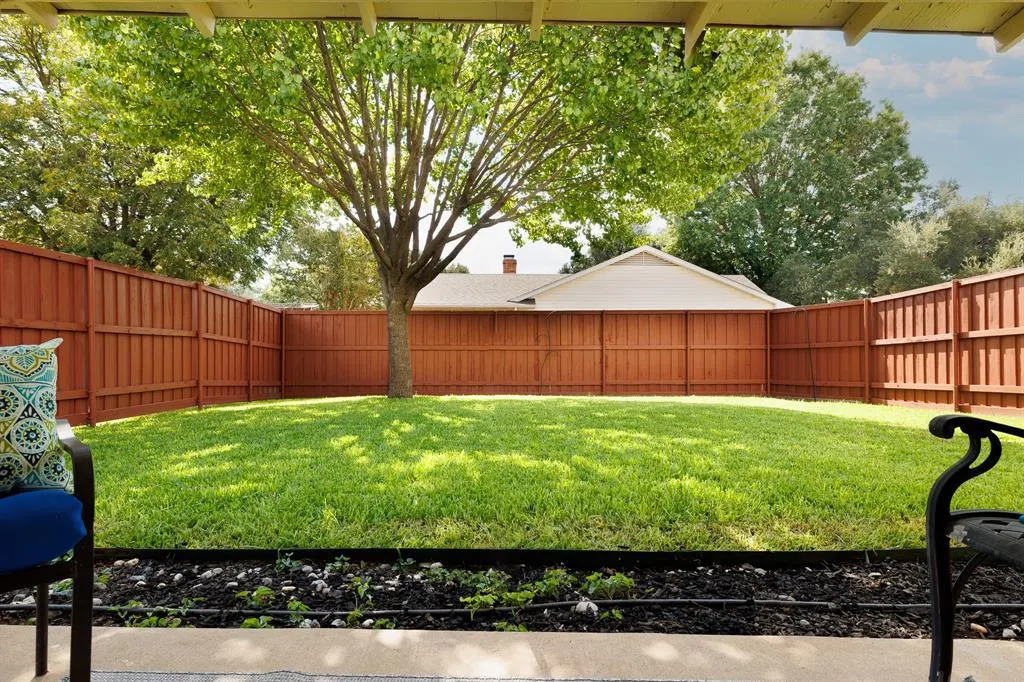1916 J J Pearce Drive