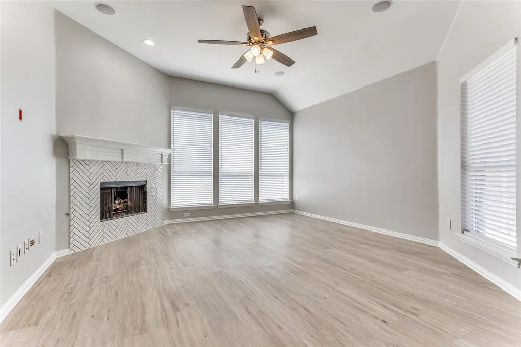 8547 Turnberry Drive
