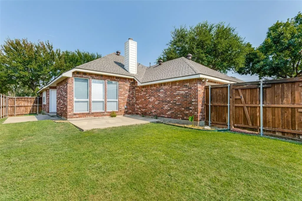 8547 Turnberry Drive