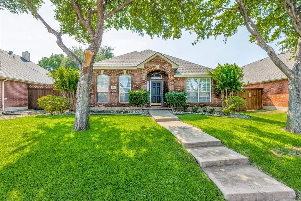 8547 Turnberry Drive