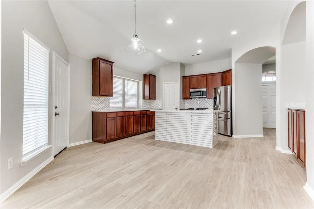 8547 Turnberry Drive