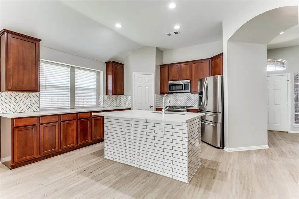 8547 Turnberry Drive