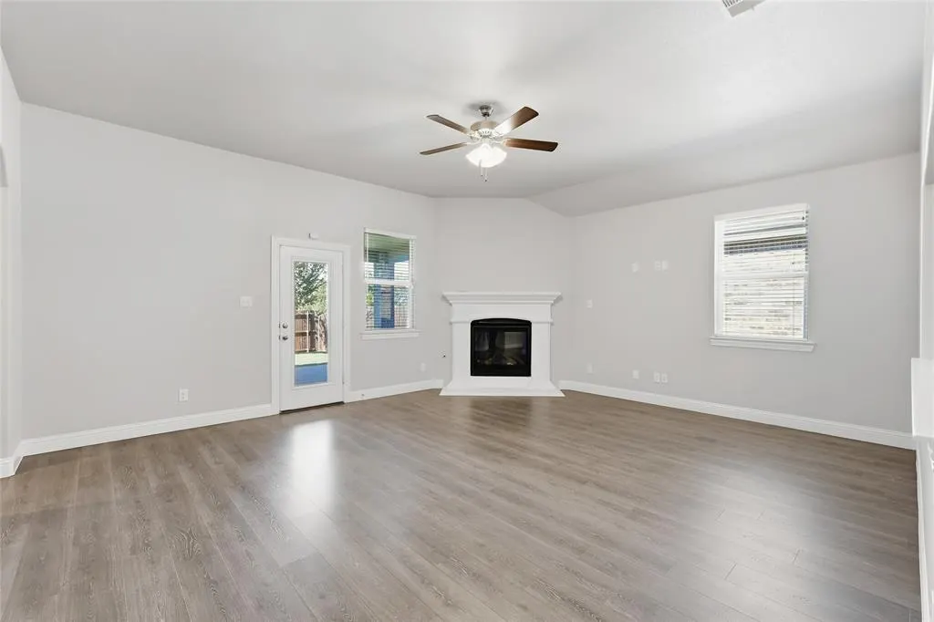 1424 Green Valley Way