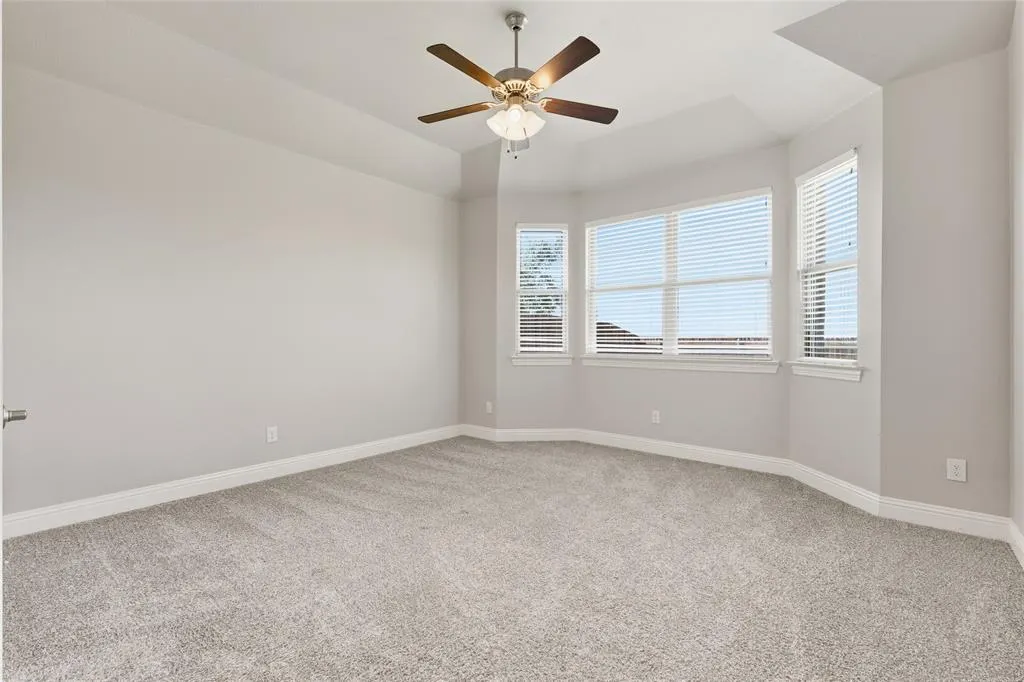 1424 Green Valley Way
