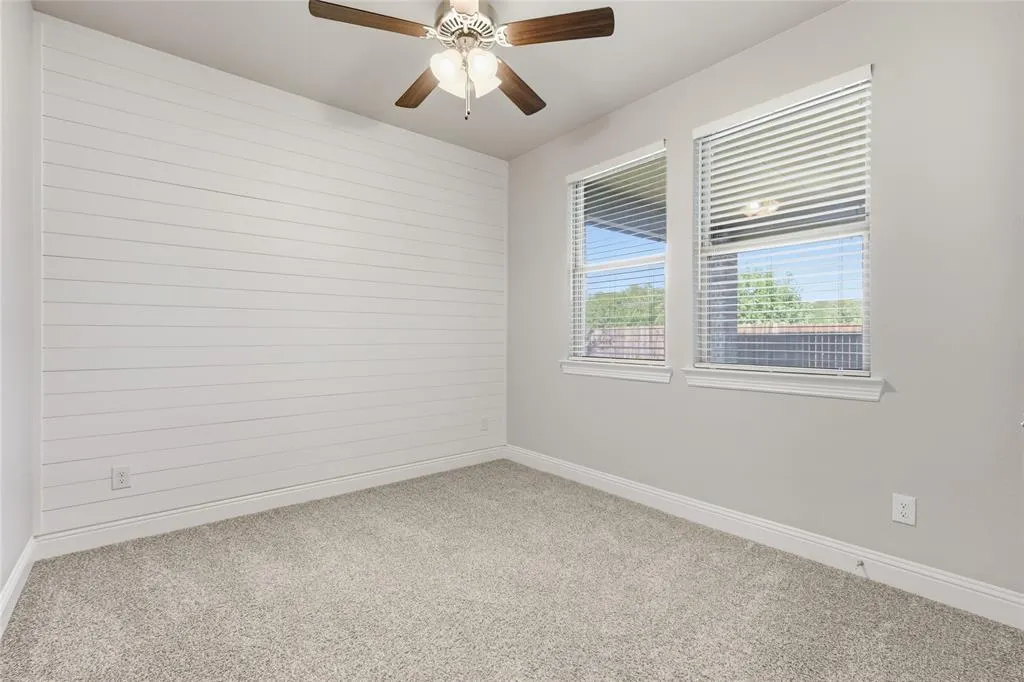 1424 Green Valley Way