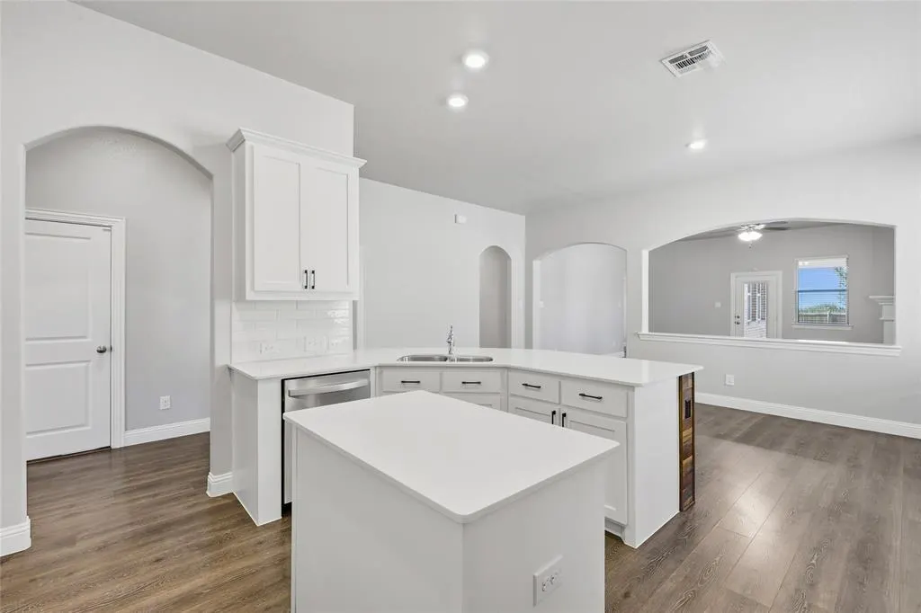 1424 Green Valley Way