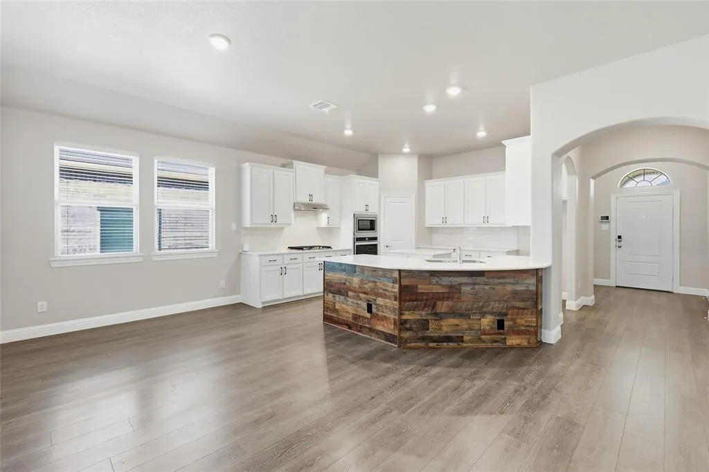 1424 Green Valley Way