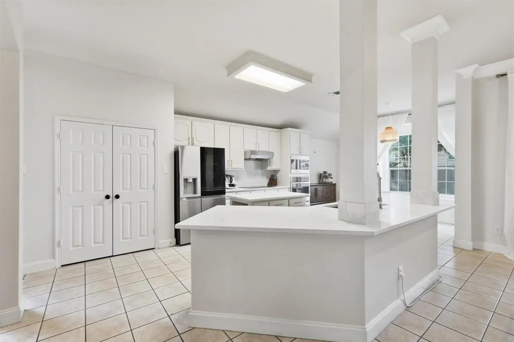8405 Desert Dunes Trail