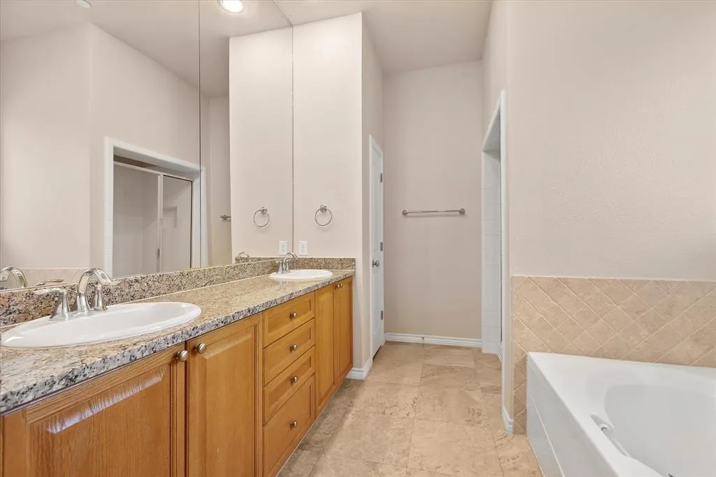 13900 Noel Road, #6
